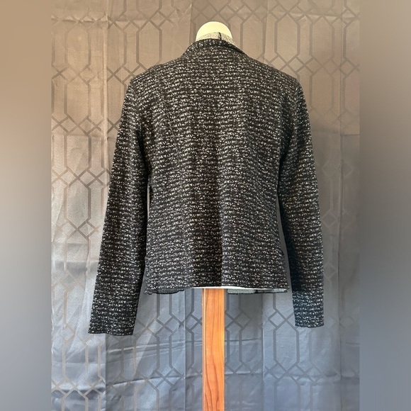 ✨4/$30 Sweater  Blazer - Picture 3 of 3